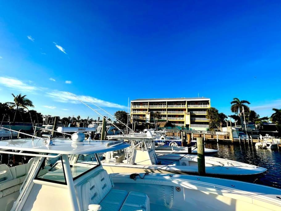 St Thomas - Waterfront Penthouse Sleeps 16 W Pool & Boat Dock Сasa de vacaciones Cayo Hueso
