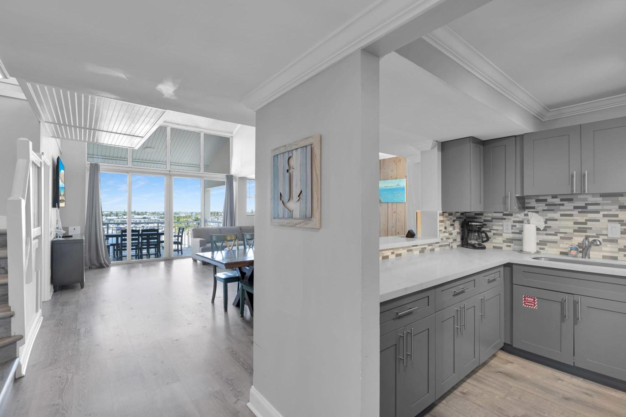 Сasa de vacaciones St Thomas - Waterfront Penthouse Sleeps 16 W Pool & Boat Dock Cayo Hueso