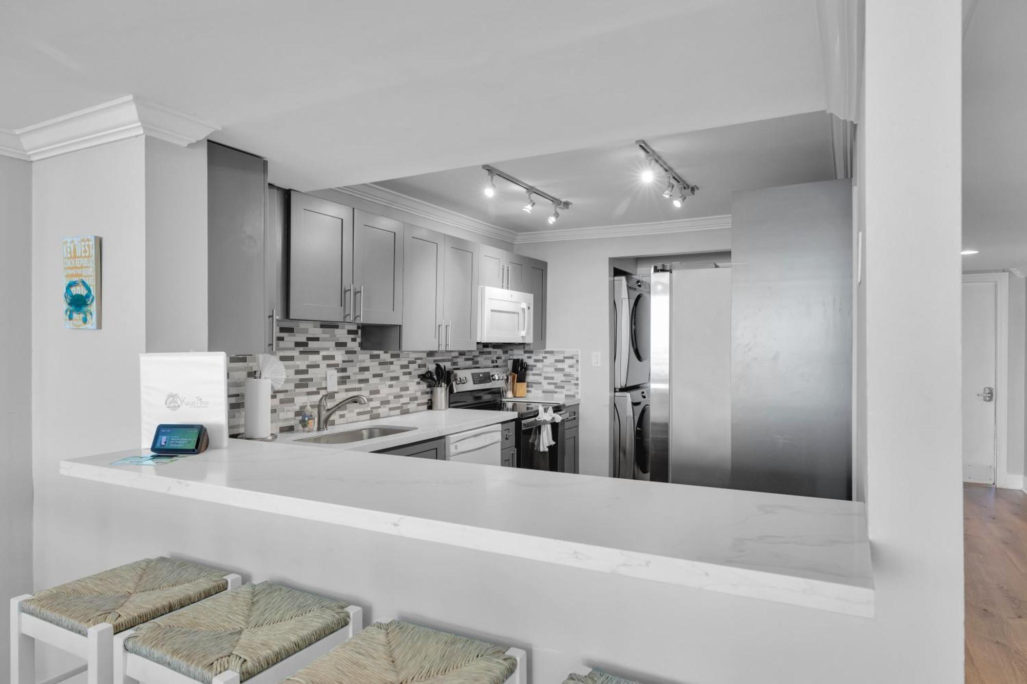 Сasa de vacaciones St Thomas - Waterfront Penthouse Sleeps 16 W Pool & Boat Dock Cayo Hueso
