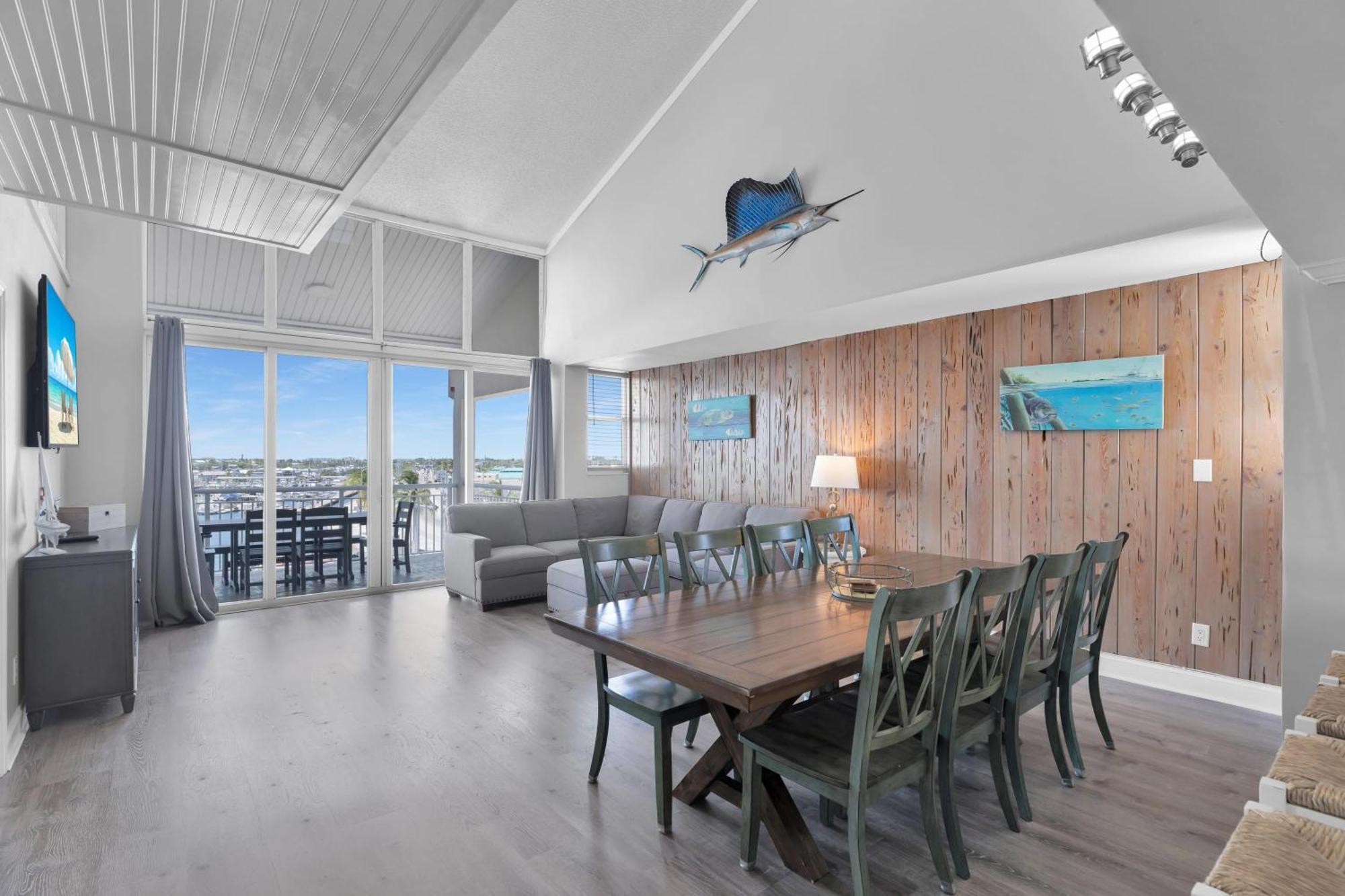 St Thomas - Waterfront Penthouse Sleeps 16 W Pool & Boat Dock Сasa de vacaciones Cayo Hueso