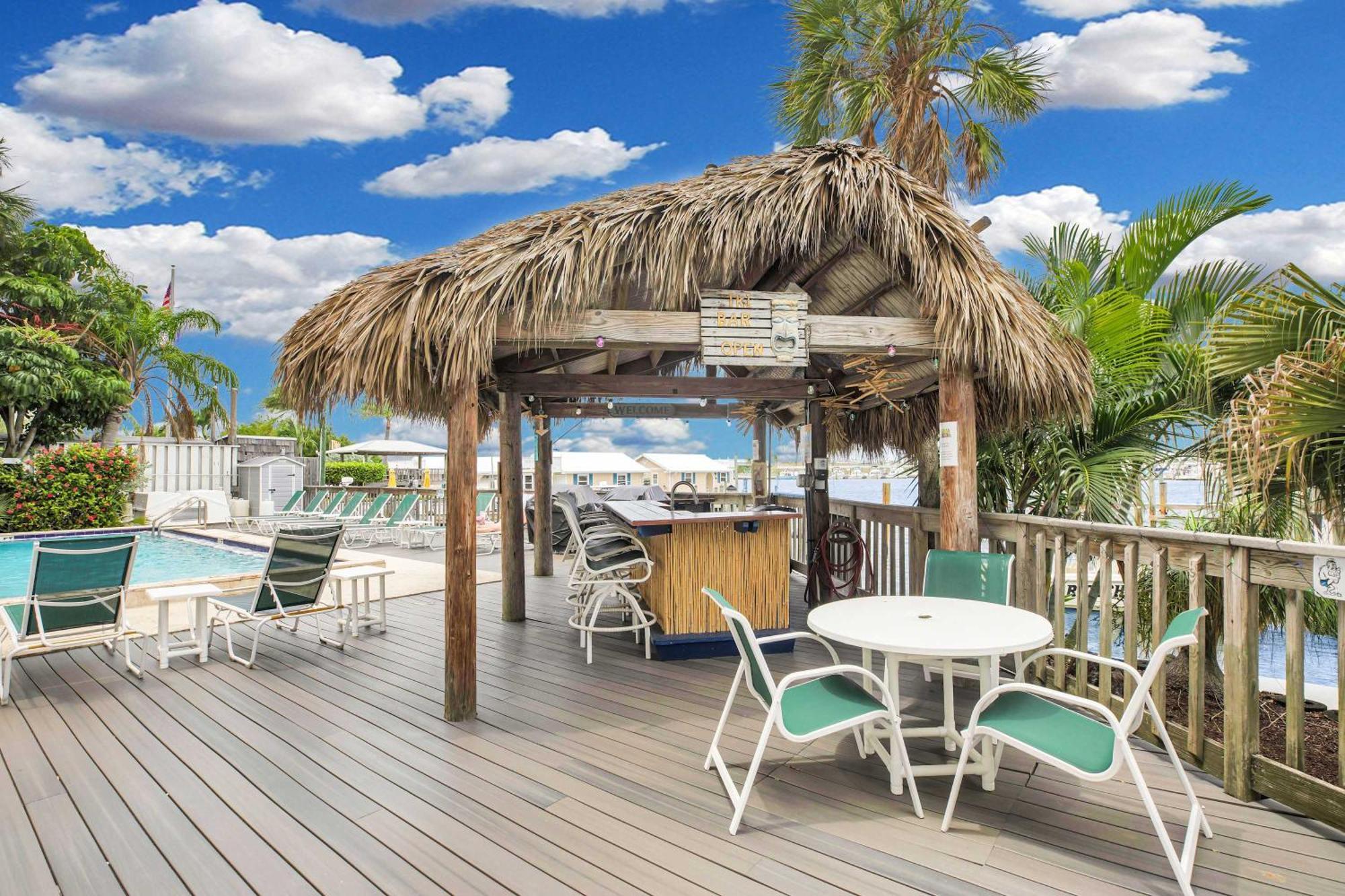Сasa de vacaciones St Thomas - Waterfront Penthouse Sleeps 16 W Pool & Boat Dock