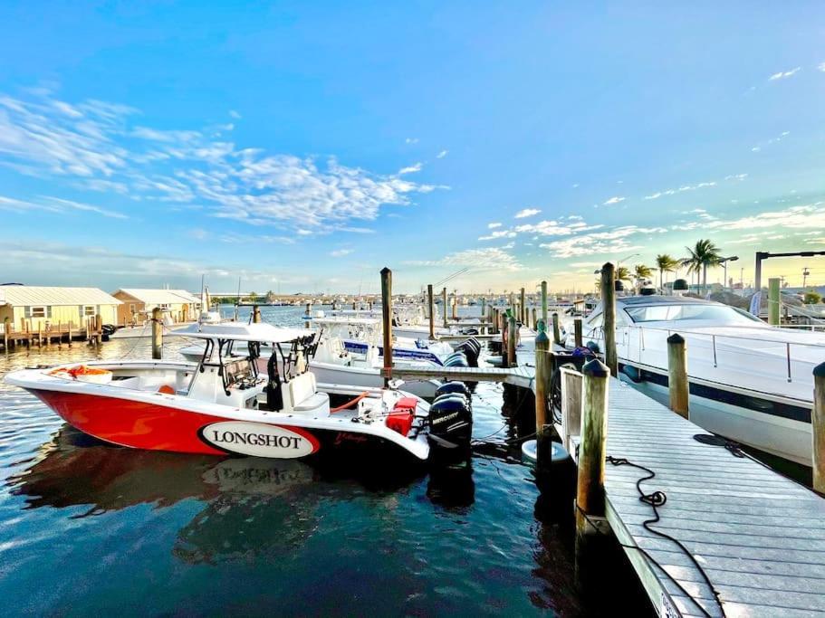 Hébergement de vacances St Thomas - Waterfront Penthouse Sleeps 16 W Pool & Boat Dock Key West