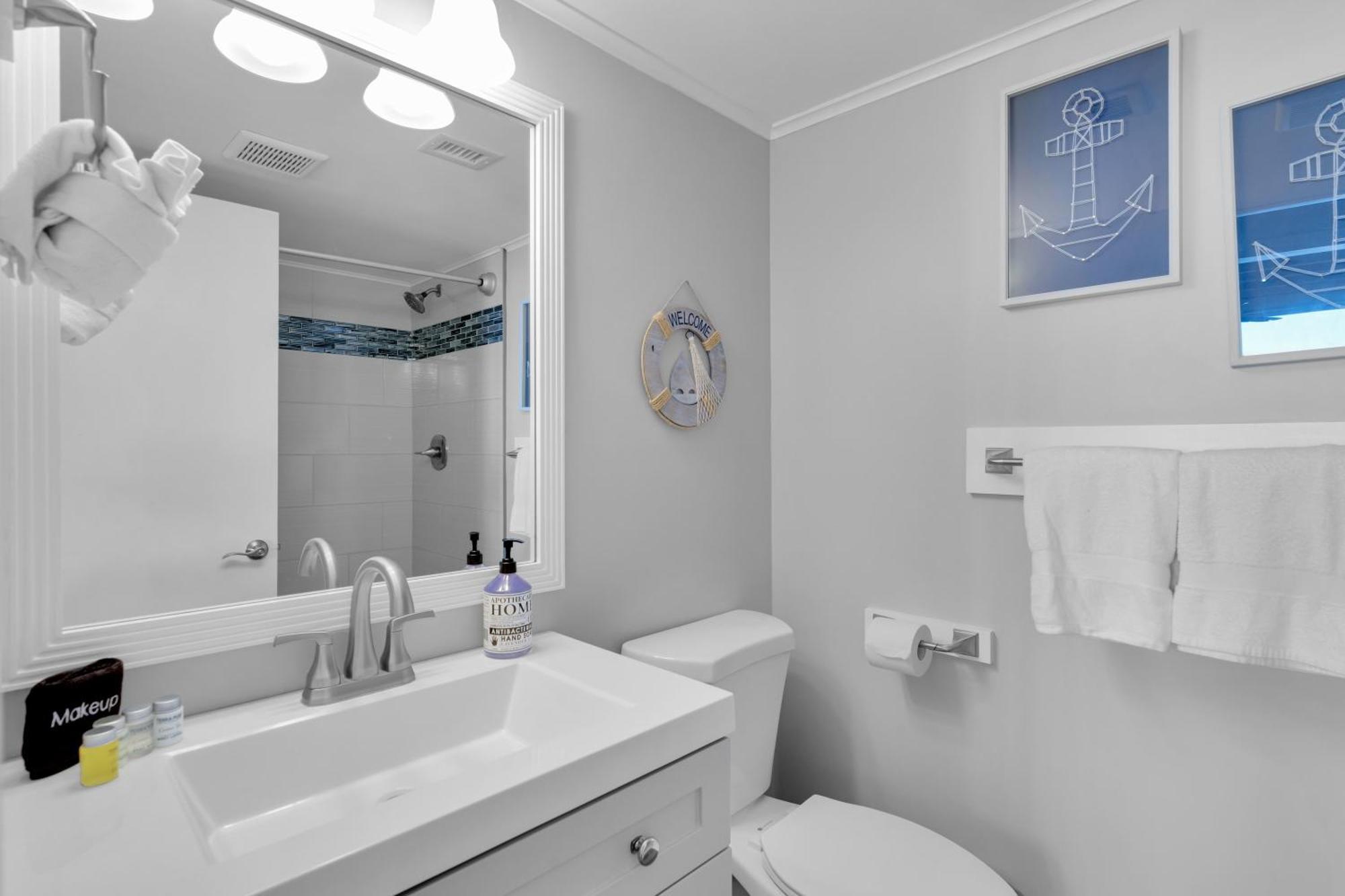 Hébergement de vacances St Thomas - Waterfront Penthouse Sleeps 16 W Pool & Boat Dock